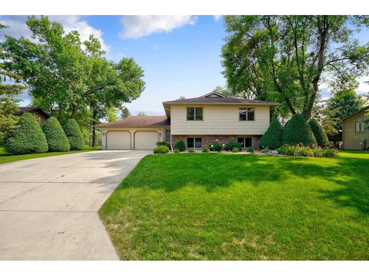 925 Crestview Lane, Owatonna, MN, 55060 MLS 6029267 Edina Realty