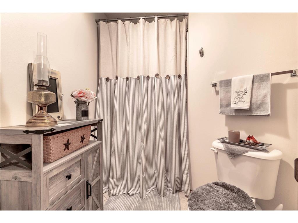 925 E Cavour Avenue Fergus Falls MN 56537 7028385 image13