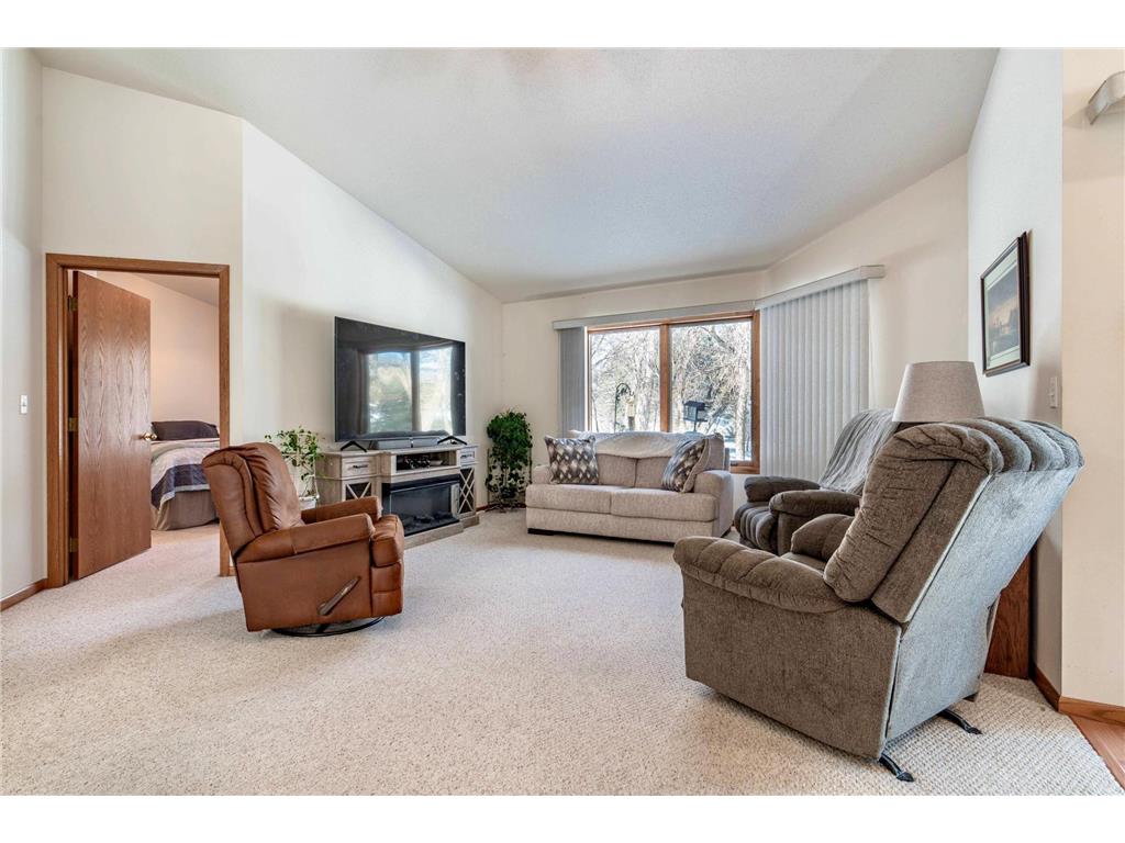 925 E Cavour Avenue Fergus Falls MN 56537 7028385 image4