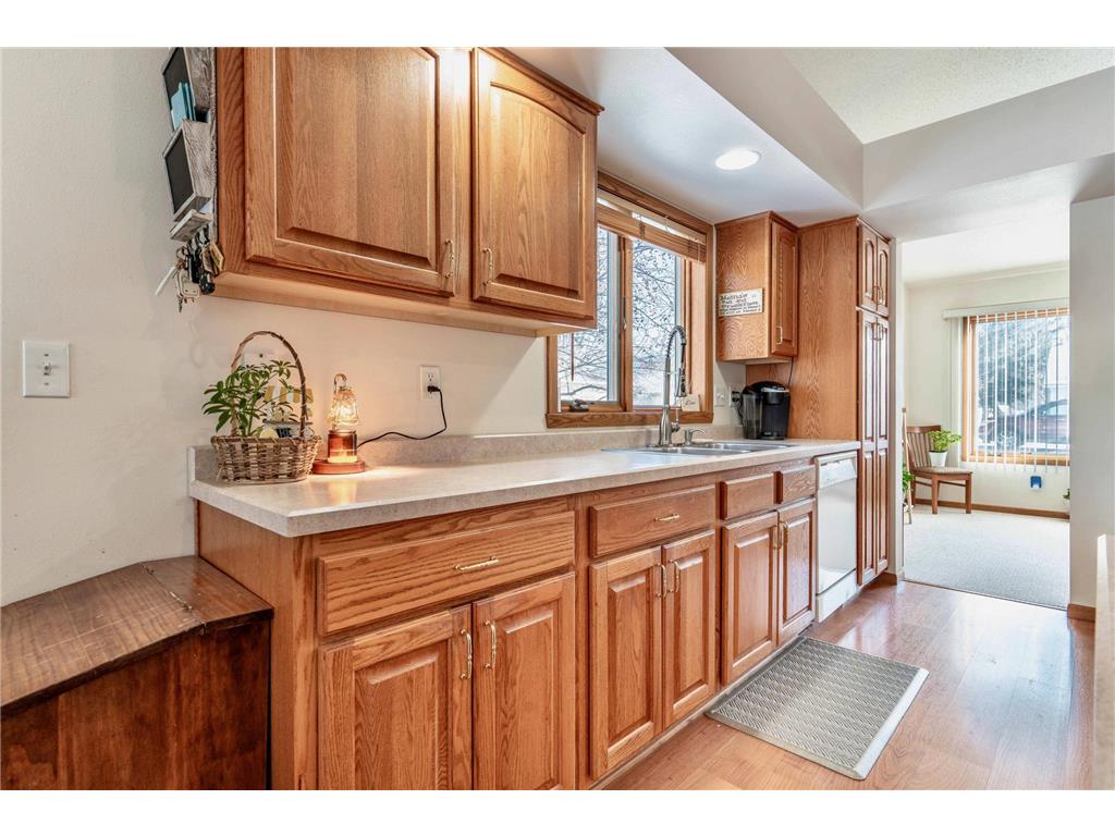 925 E Cavour Avenue Fergus Falls MN 56537 7028385 image7