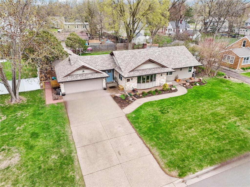 925 Lovell Avenue W Roseville MN 55113 6700972 image1