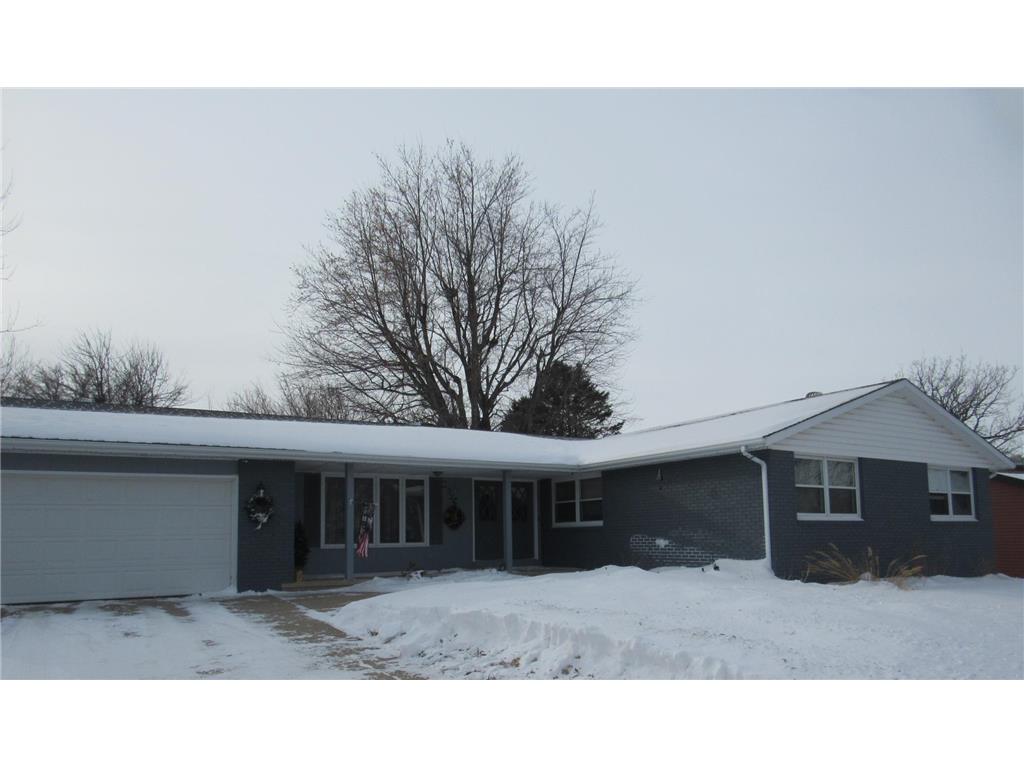 925 Miles Drive, Worthington, MN, 56187 MLS 6479560 Edina Realty