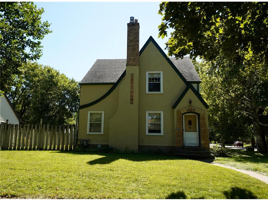 925 Minnesota Avenue SW Willmar MN 56201 6770004 image1