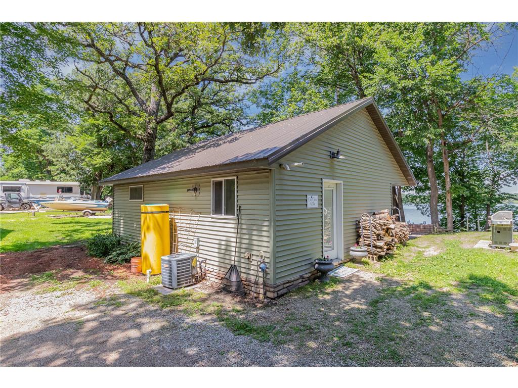 925 Paquin Street E Waterville MN 56096 - Upper Sakatah 6793404 image17