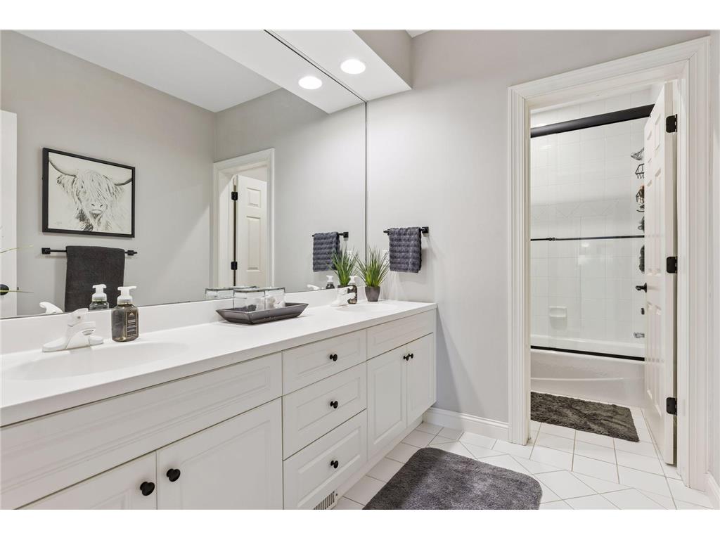 9250 Breckenridge Lane Eden Prairie MN 55347 7054481 image50