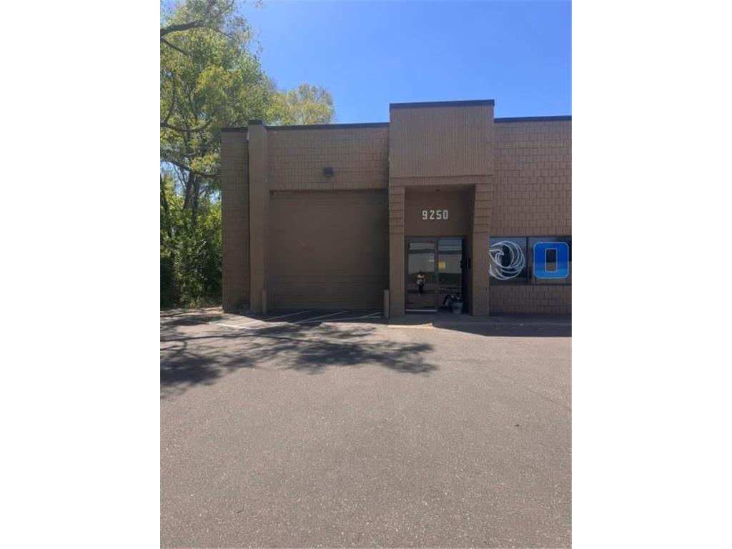 9250 Holly Street NW Coon Rapids MN 55433 7072843 image2
