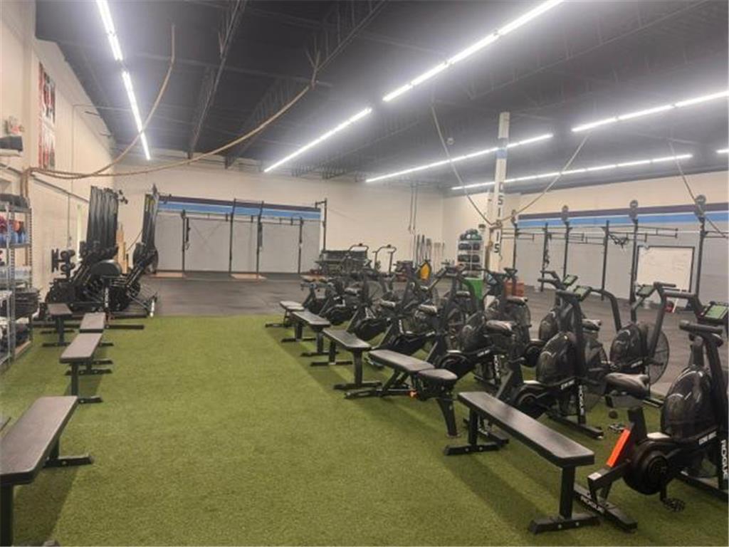 9250 Holly Street NW Coon Rapids MN 55433 7072843 image3
