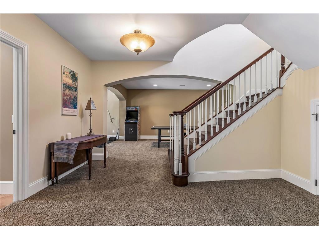 9251 Wedgewood Point Woodbury MN 55125 7068574 image40