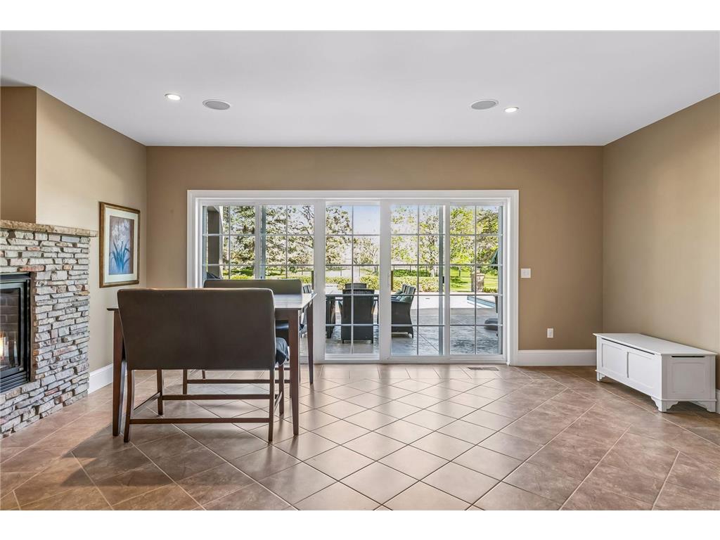 9251 Wedgewood Point Woodbury MN 55125 7068574 image50