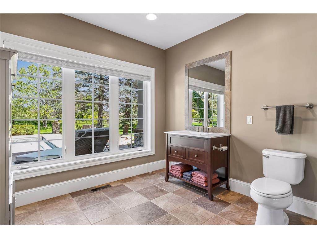 9251 Wedgewood Point Woodbury MN 55125 7068574 image57