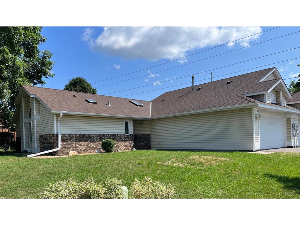 9252 Windsor Terrace N, Brooklyn Park, MN, 55443 MLS 6386993 Edina