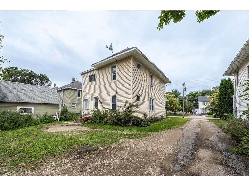 926 2nd Street NW Rochester MN 55901 7038954 image19