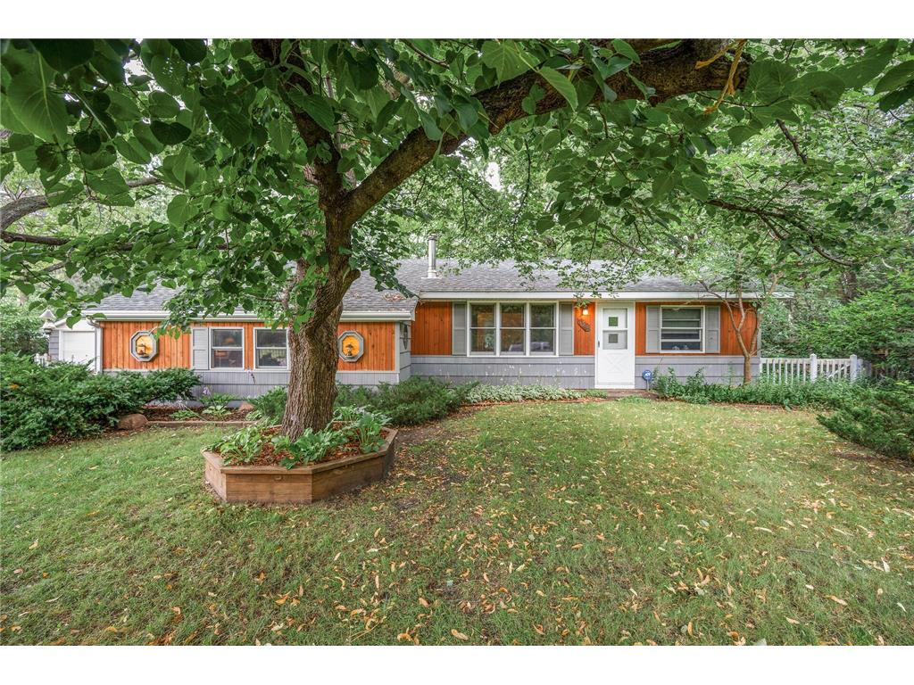 926 74 1/2 Avenue N Brooklyn Park MN 55444 6573765 image1