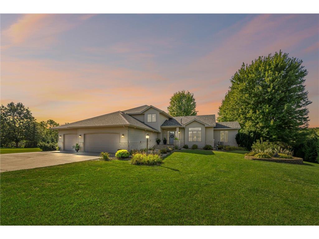 926 Carriage Circle Shakopee MN 55379 6649412 image1