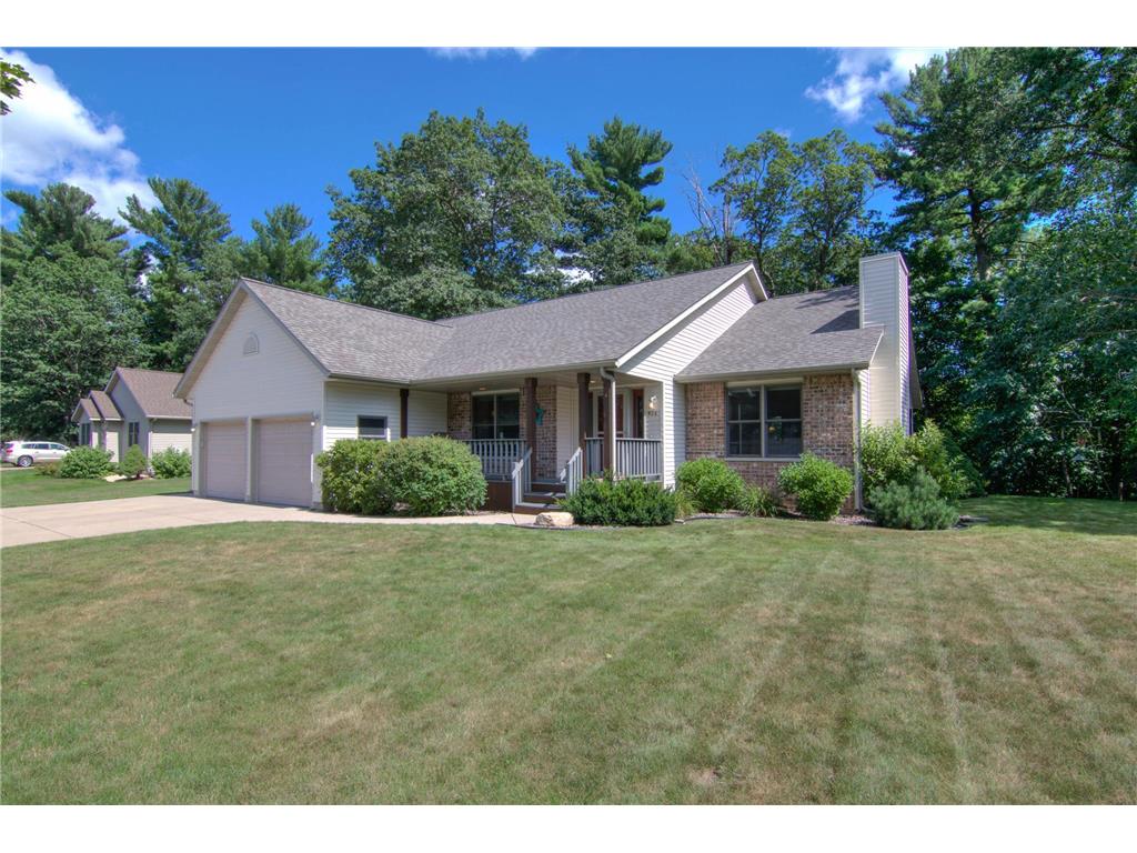 926 Elm Avenue W, Menomonie, WI, 54751 MLS 6243382 Edina Realty