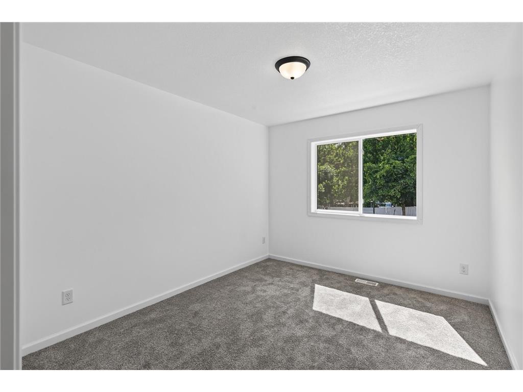 926 Galtier Street Saint Paul MN 55117 7106139 image15