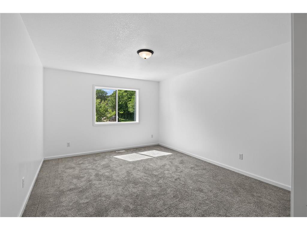 926 Galtier Street Saint Paul MN 55117 7106139 image17