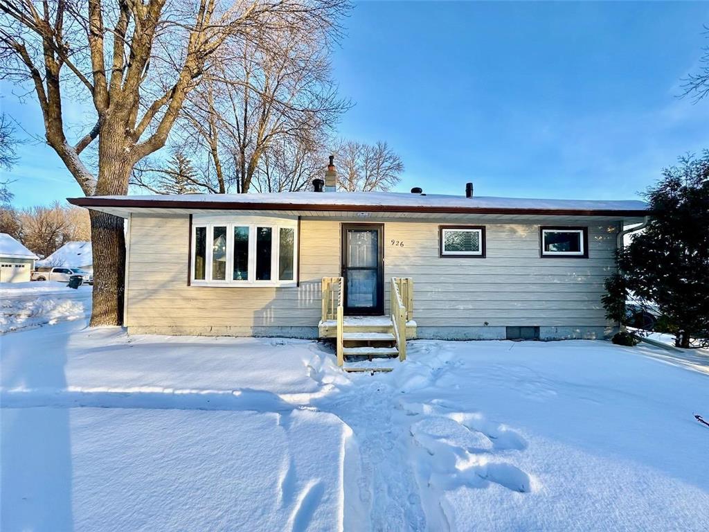 926 N Aurdal Avenue Fergus Falls MN 56537 7003323 image1