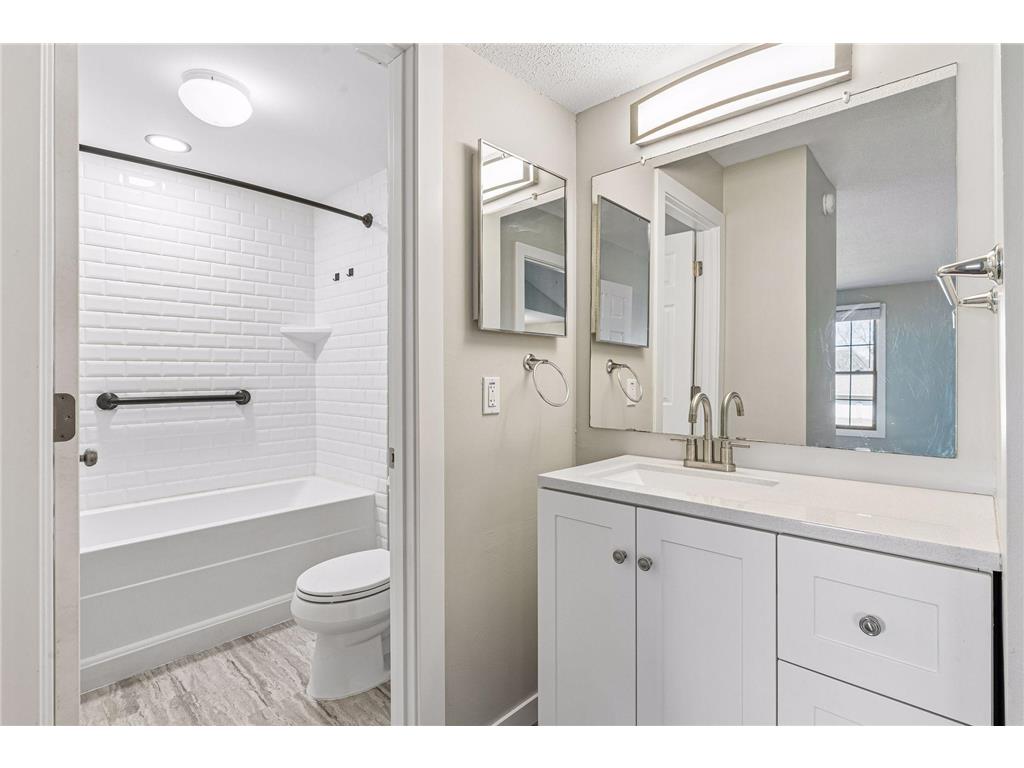 926 Westbrooke Way #8 Hopkins MN 55343 7057976 image20
