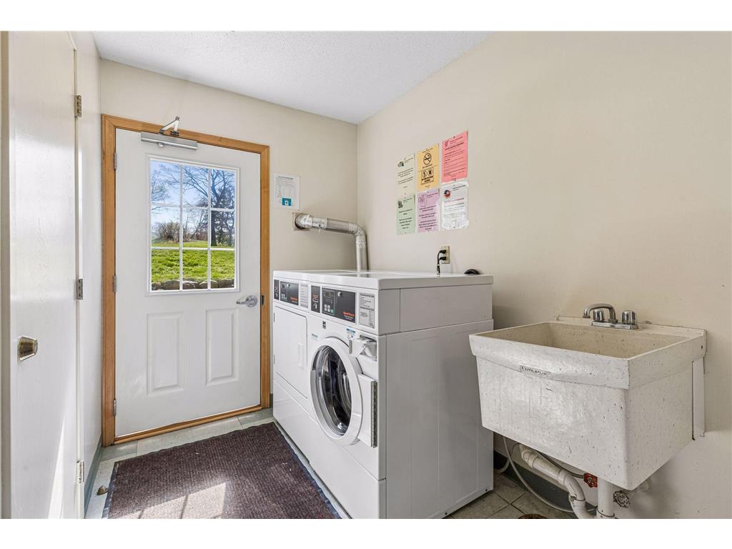 926 Westbrooke Way #8 Hopkins MN 55343 7057976 image23