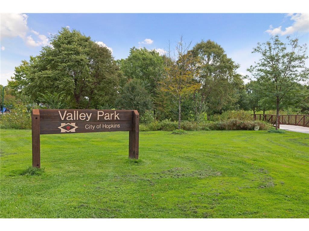 926 Westbrooke Way #8 Hopkins MN 55343 7057976 image25