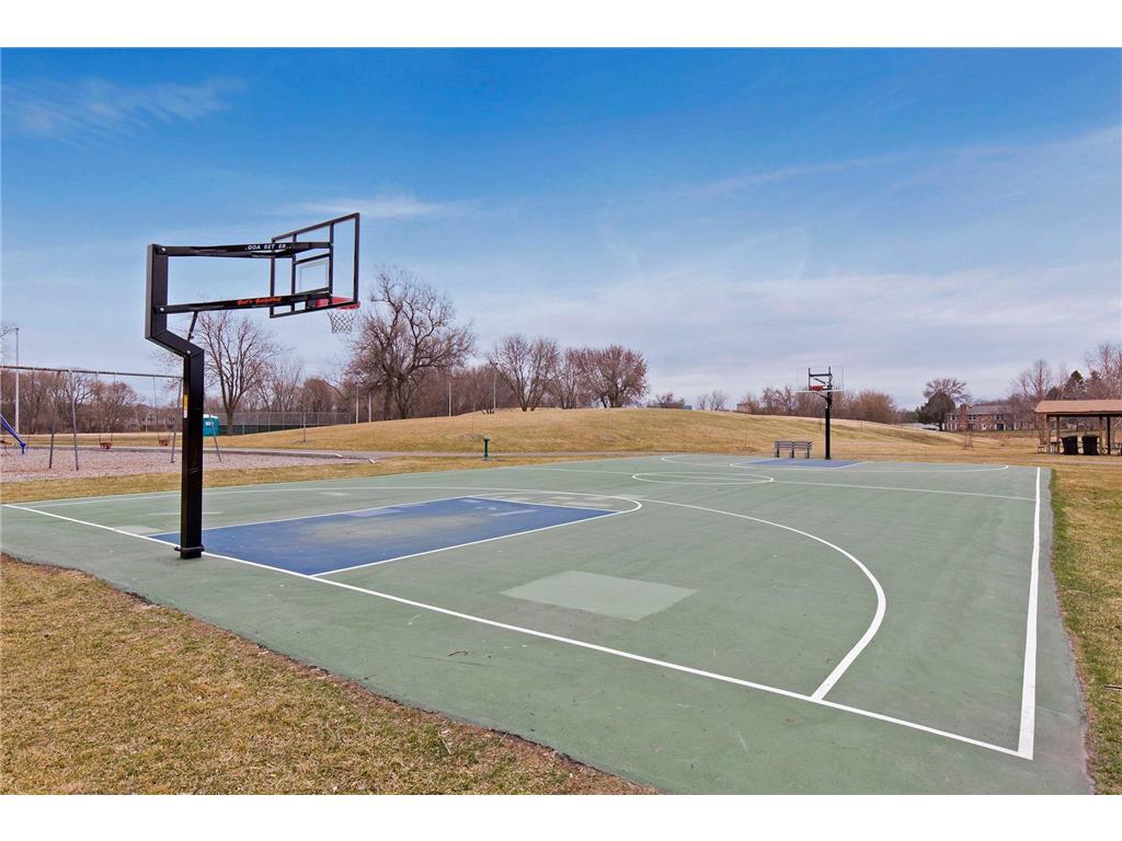 926 Westbrooke Way #8 Hopkins MN 55343 7057976 image29