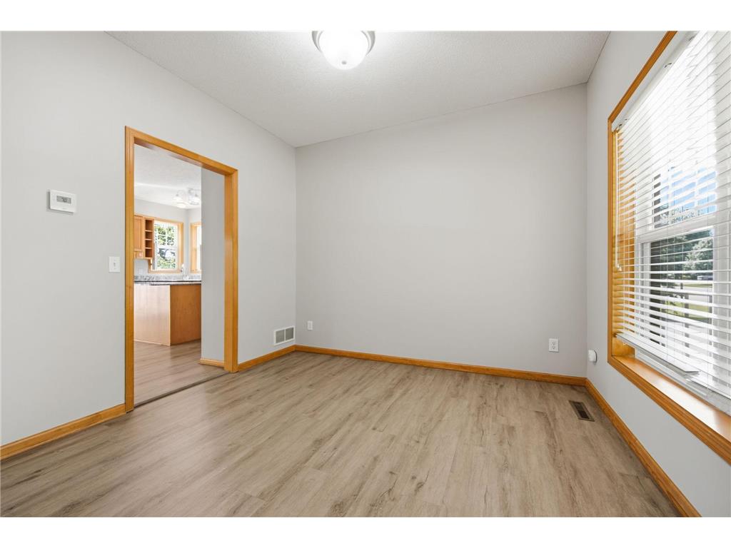9260 Icosa Street Lakeville MN 55044 7094402 image10