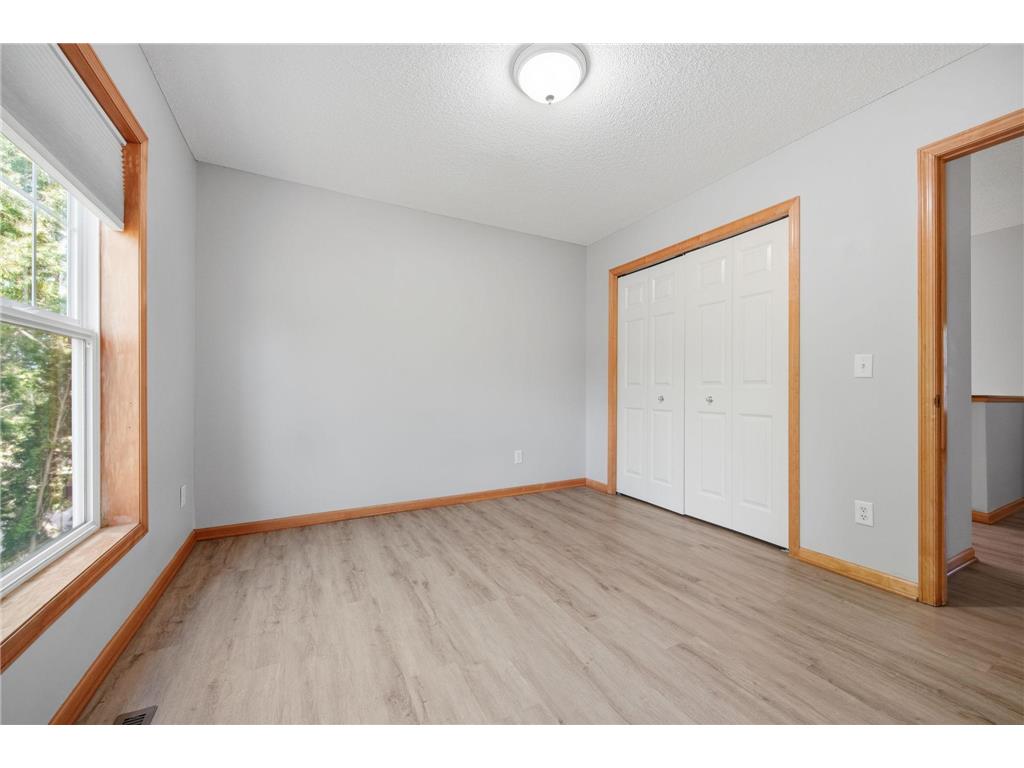 9260 Icosa Street Lakeville MN 55044 7094402 image32