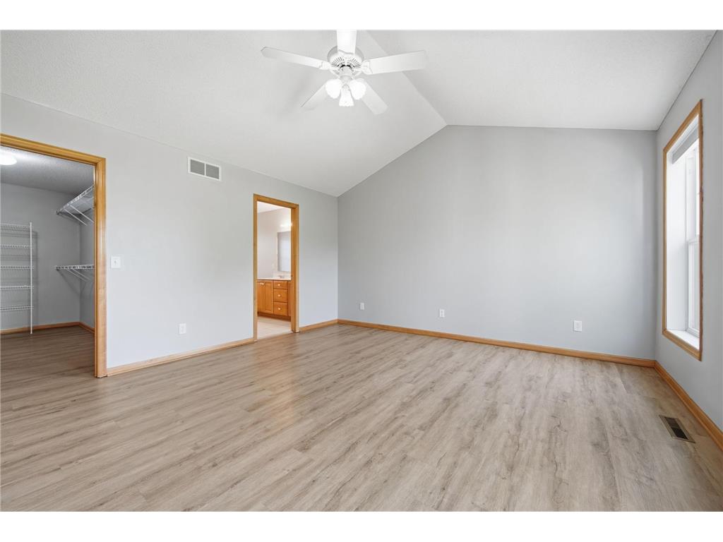 9260 Icosa Street Lakeville MN 55044 7094402 image43