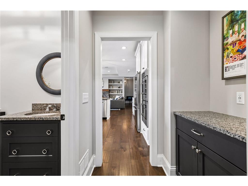 9264 Hawkcrest Court Chanhassen MN 55317 7072527 image16