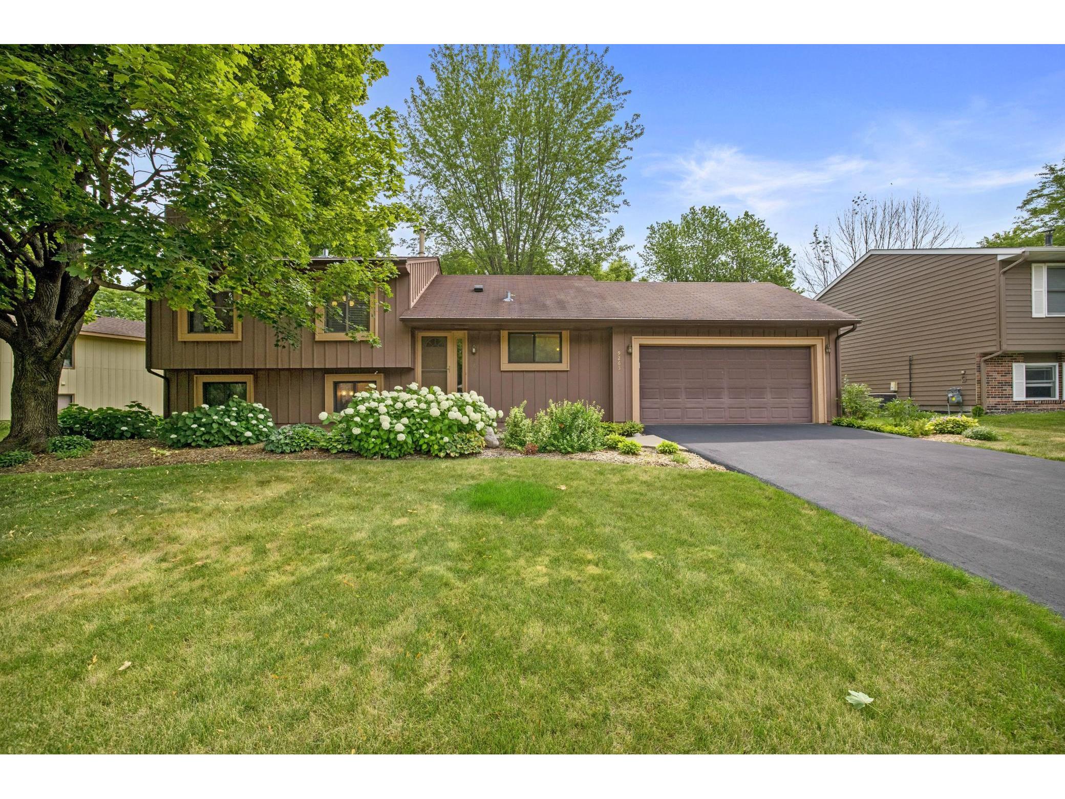 9265 Garrison Way, Eden Prairie, MN 55347 MLS 6022417 Edina Realty