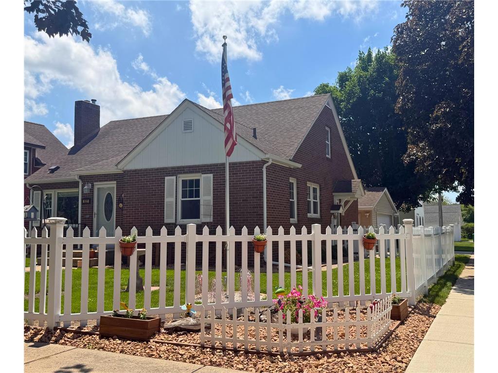 927 N State Street New Ulm MN 56073 7092247 image1