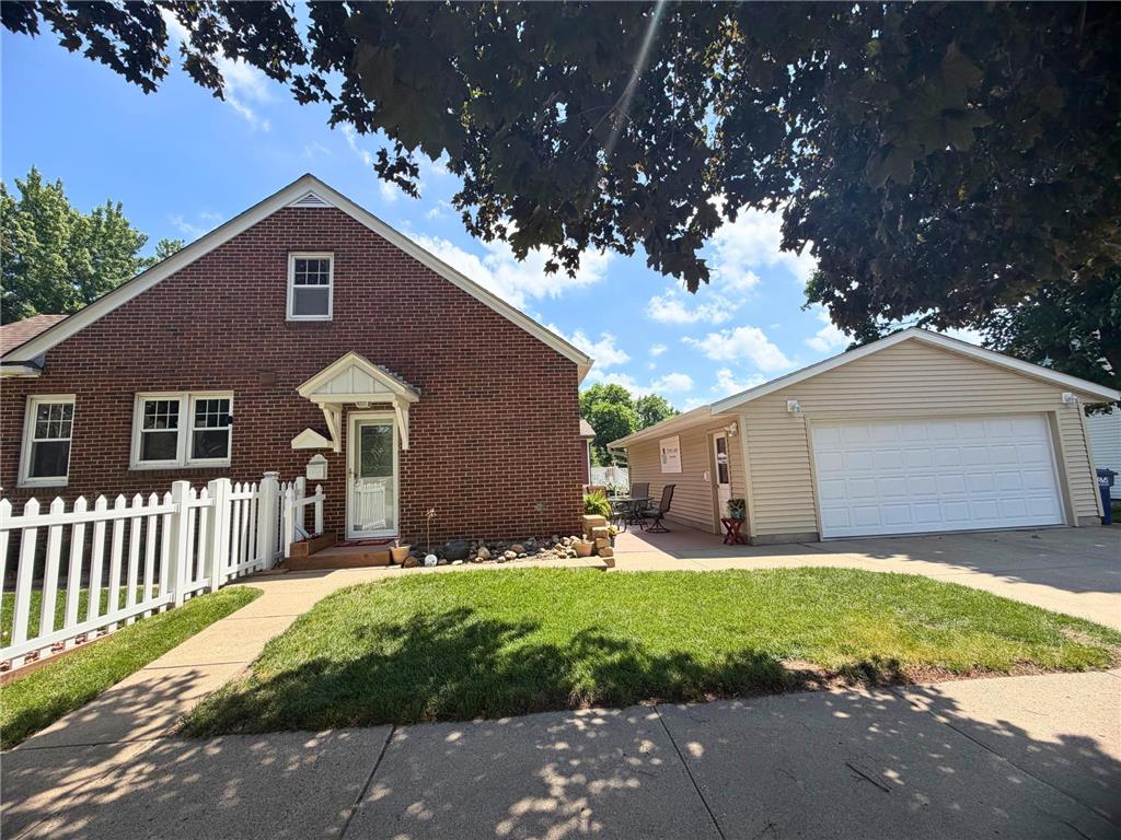 927 N State Street New Ulm MN 56073 7092247 image2
