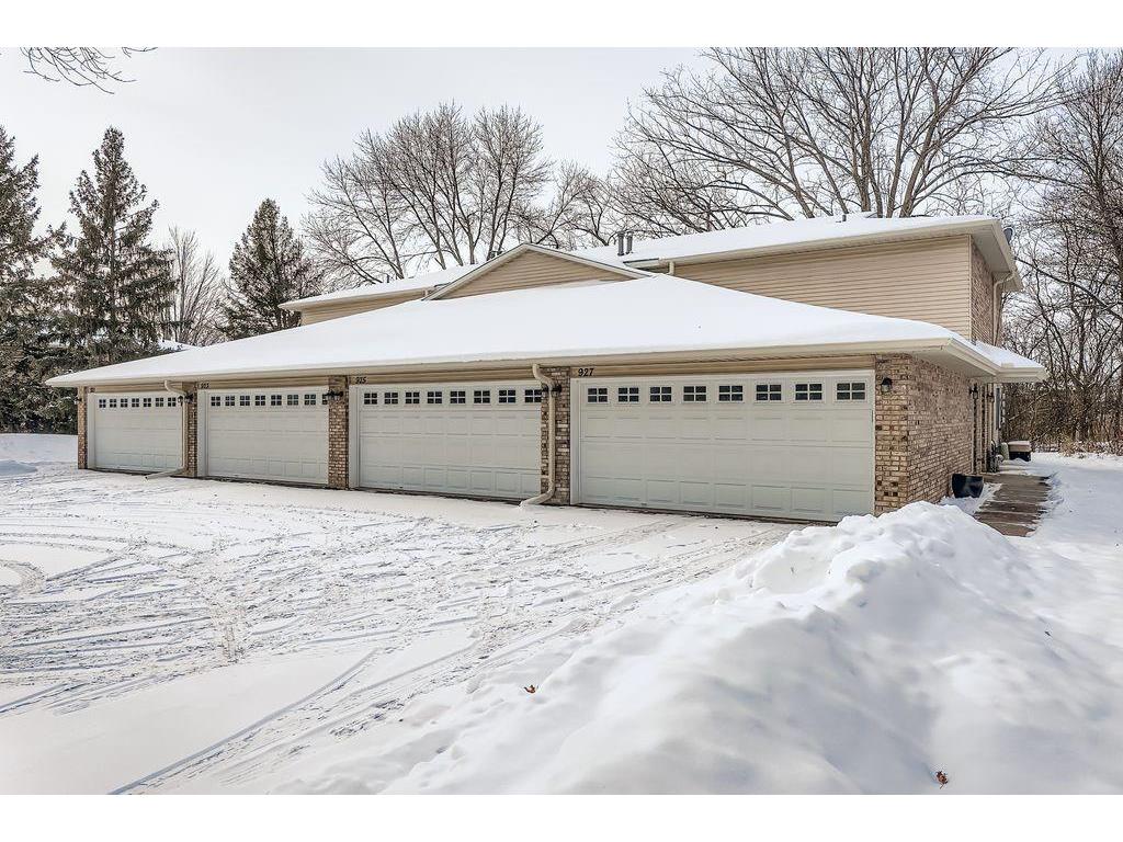 927 Pond View Court Vadnais Heights MN 55127 6824092 image11