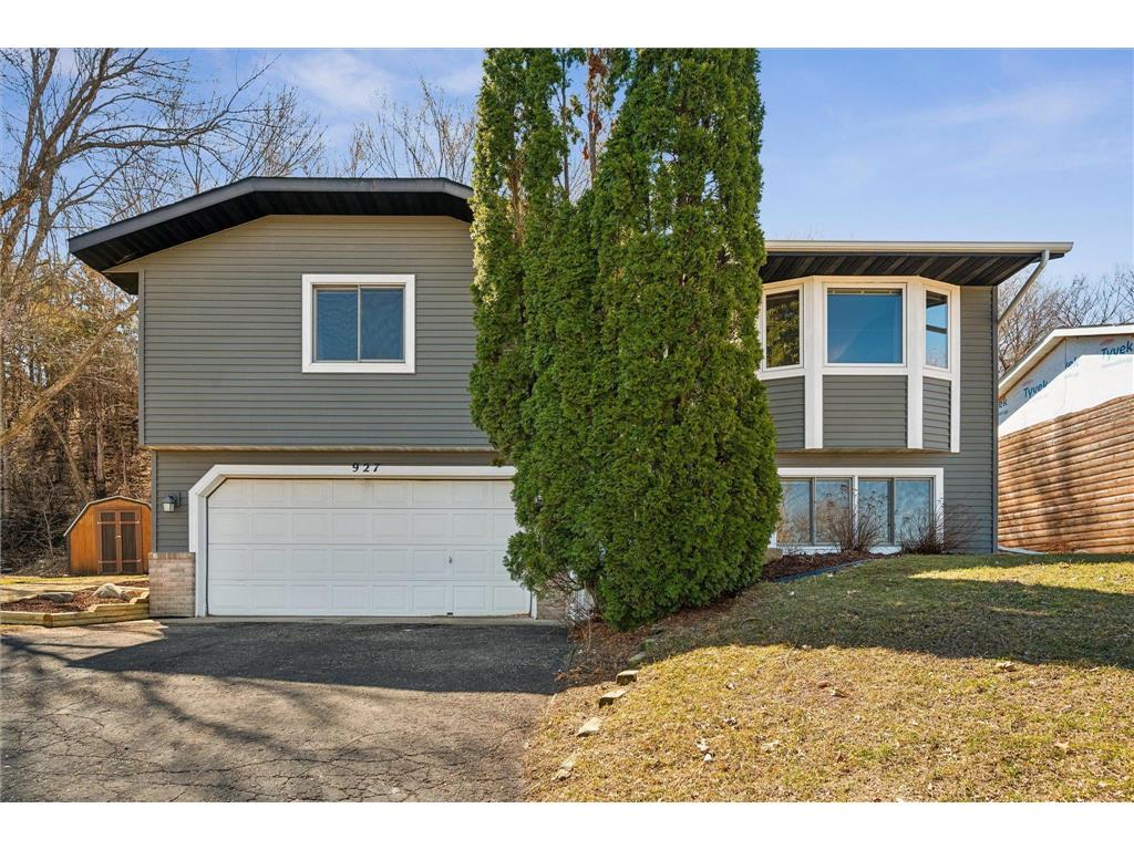 927 W State Street Belle Plaine MN 56011 6516221 image1