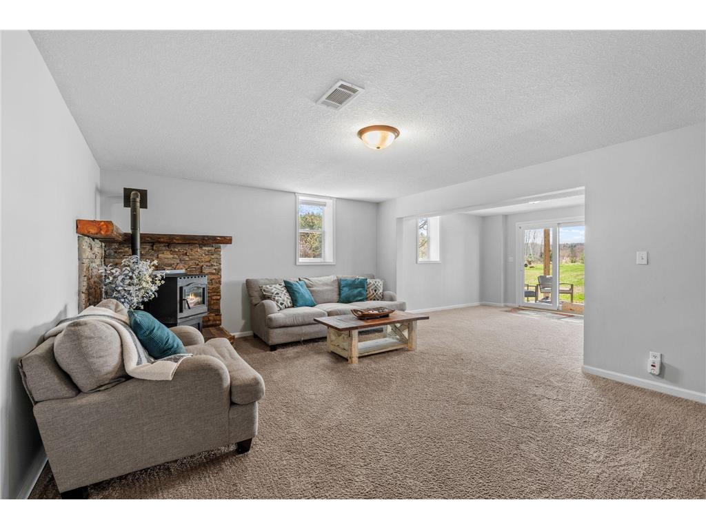 9270 261st Avenue NW Zimmerman MN 55398 7054810 image25