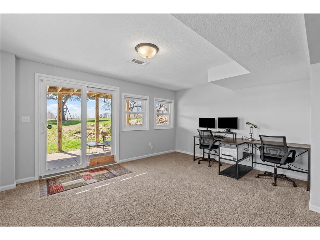 9270 261st Avenue NW Zimmerman MN 55398 7054810 image28