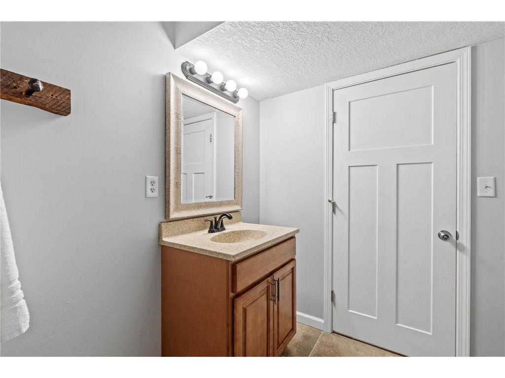 9270 261st Avenue NW Zimmerman MN 55398 7054810 image34