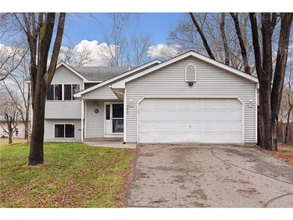 9270 Ryan Place Circle Pines MN 55014 6470446 image1