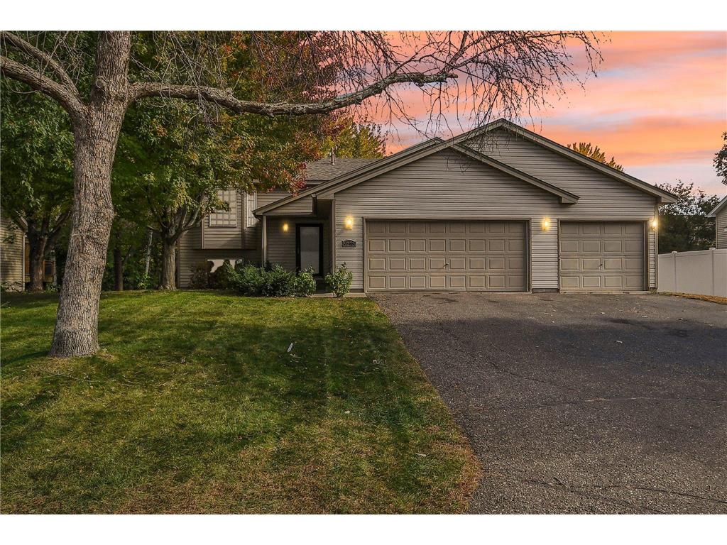 9273 Yancy Street NE Blaine MN 55449 6616785 image1