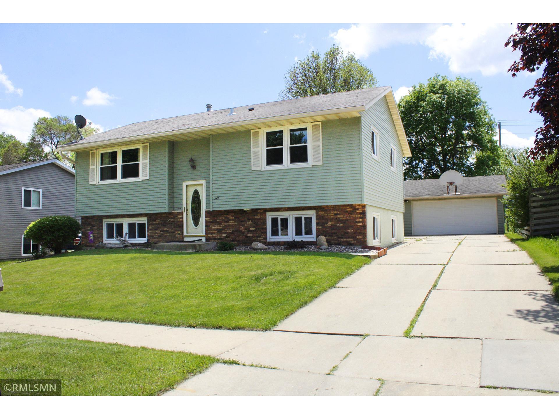 928 19th Street SE, Rochester, MN 55904 MLS 5763760 Edina Realty