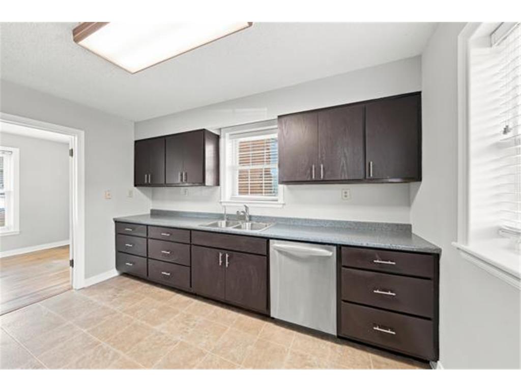 928 2nd Avenue E Shakopee MN 55379 7105100 image14