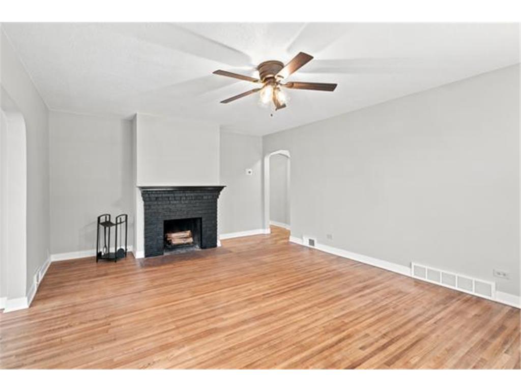 928 2nd Avenue E Shakopee MN 55379 7105100 image9