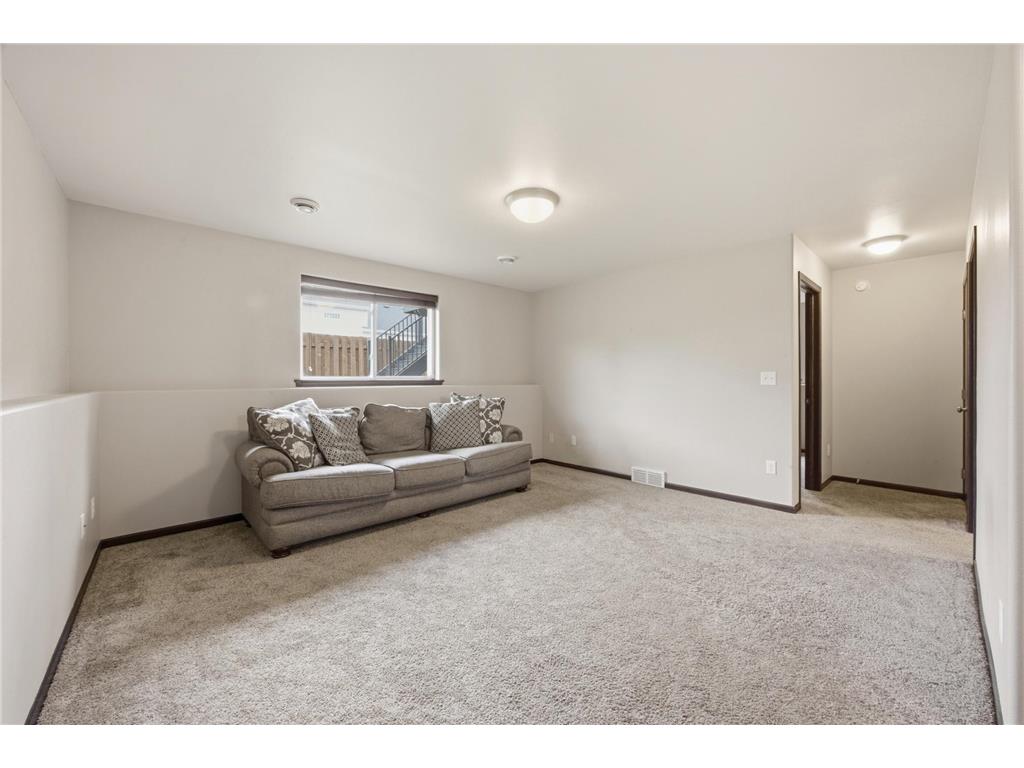 928 41st Avenue S Moorhead MN 56560 7064821 image20