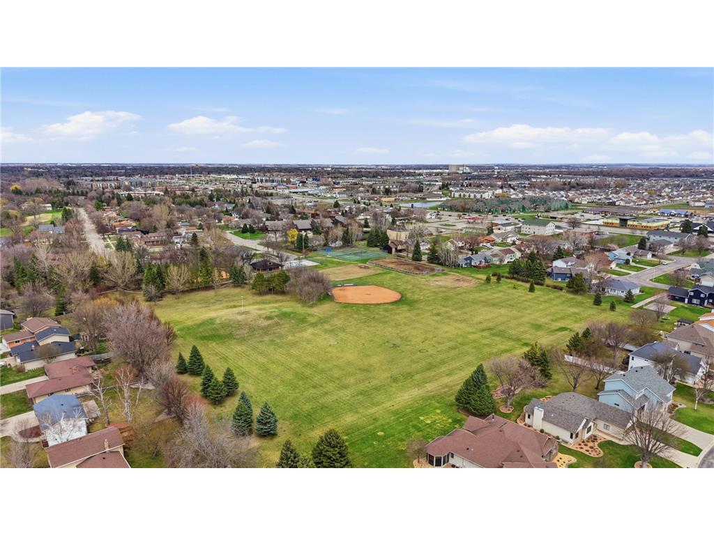 928 41st Avenue S Moorhead MN 56560 7064821 image34