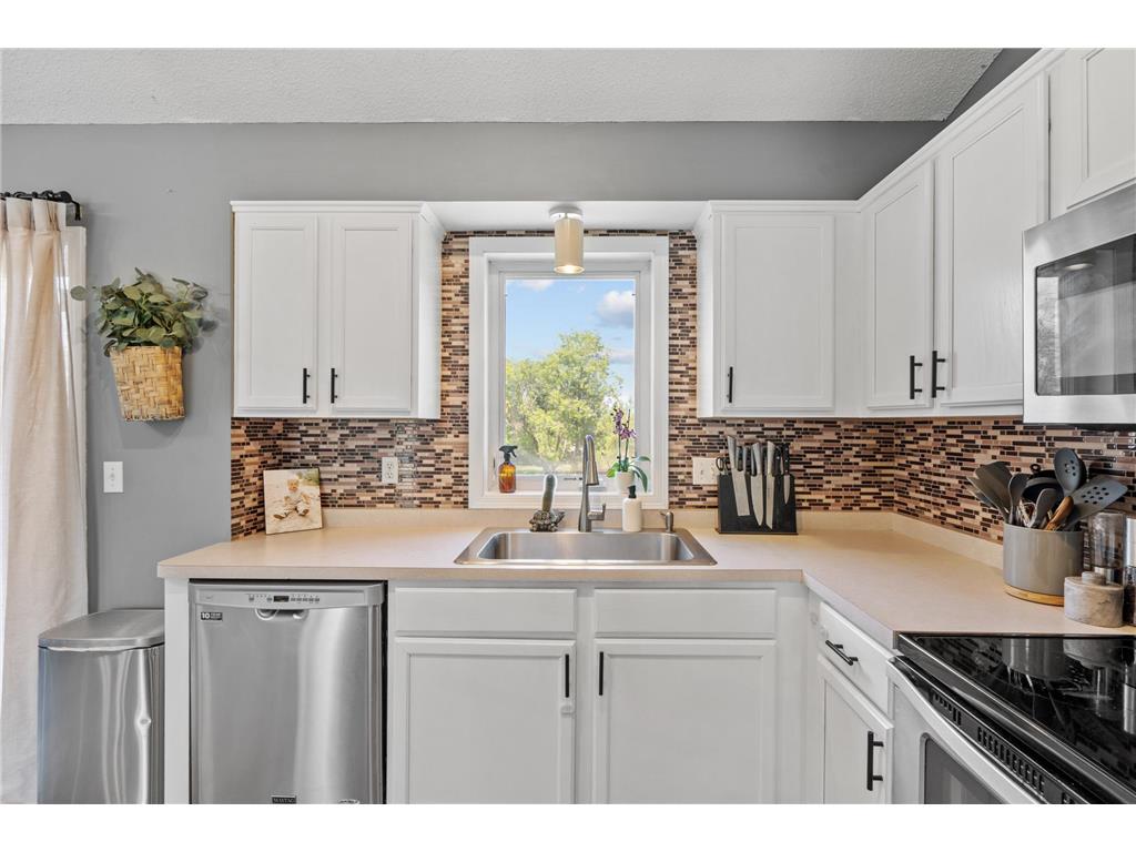 928 E Orchard Street Belle Plaine MN 56011 7076653 image12
