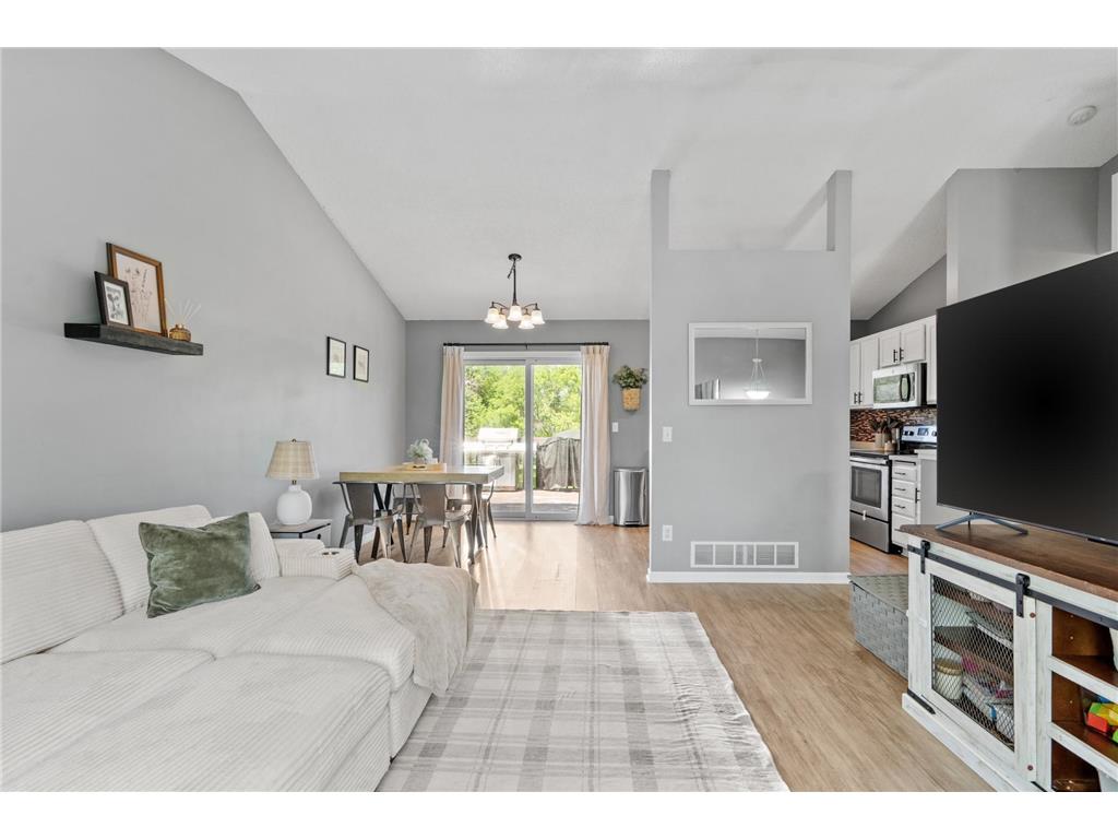 928 E Orchard Street Belle Plaine MN 56011 7076653 image8