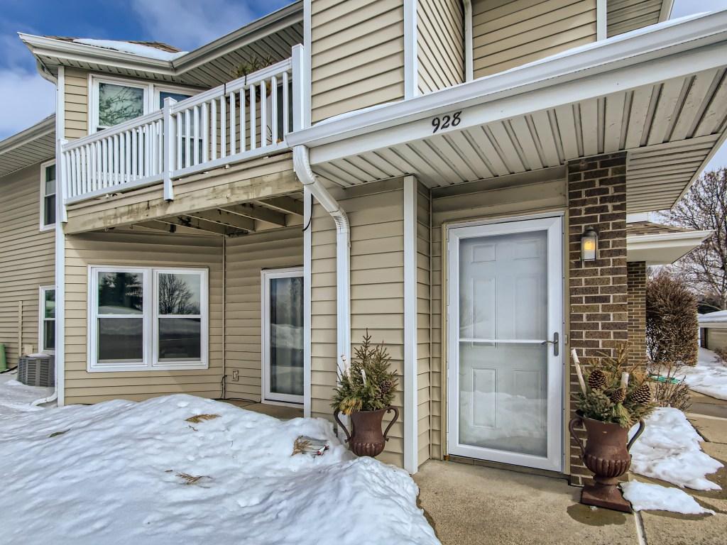 928 E Travelers Trail Burnsville MN 55337 6344292 image1