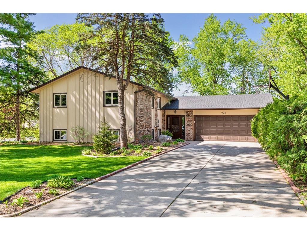 928 Ivanhoe Drive Northfield MN 55057 6718621 image1