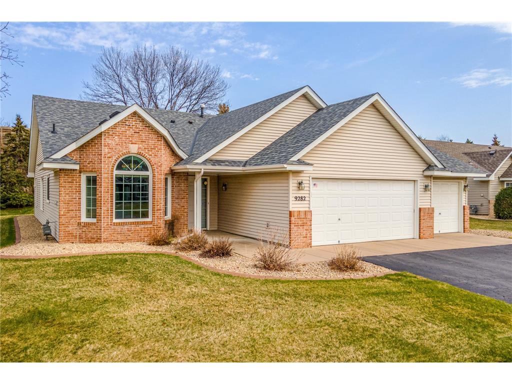 9282 Dunbar Knoll Circle N Brooklyn Park MN 55443 6705271 image1